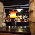 オックスフォードで最も古いと言われるパブ。

Turf Tavern