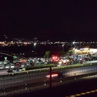 ハイウェイ温泉諏訪湖
中央自動車道諏訪湖サーヒスエリアにある温泉施設。広くはないですが、運転の疲れを癒してくれます。