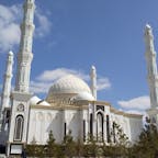 カザフスタンは基本的にイスラム教
美しいモスクが沢山あります。