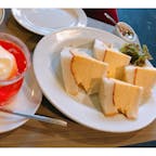 喫茶マドラグ　京都

人気のコロナの玉子サンドイッチ🥪
卵の厚みが凄かった。ふわっふわっ。
残しても大丈夫、お持ち帰り出来ます。