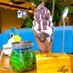 #濃厚チョコレートパフェ
#ボタニカルフレッシュハーブティー

#愛知#名古屋
#cafe clap