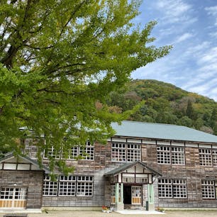 懐かしい昭和の小学校。
今は観光拠点となっています。