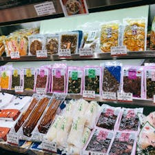 京つけもの 桝悟(ますご)ISETAN店
ここのお漬物は何食べても美味しい。はりはり、かぼちゃの漬物買いました。次は奈良漬買いたいです。