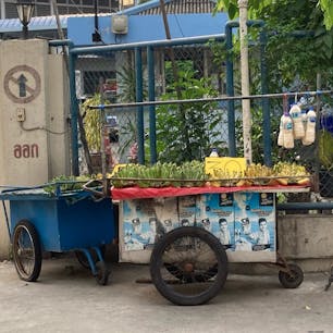 バナナひと房30バーツ(約100円)
スクンビット通りソイ65