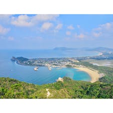 ☝︎立石山から見る景色

湾向こうこと左先端は「芥屋の大門」