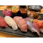 箱根湯本にある回らないお寿司屋さん
目の前で握ってくれる。とても新鮮で絶品！
#箱根湯本 #箱根 #中村屋 #お寿司