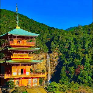 和歌山 那智の滝と三重塔