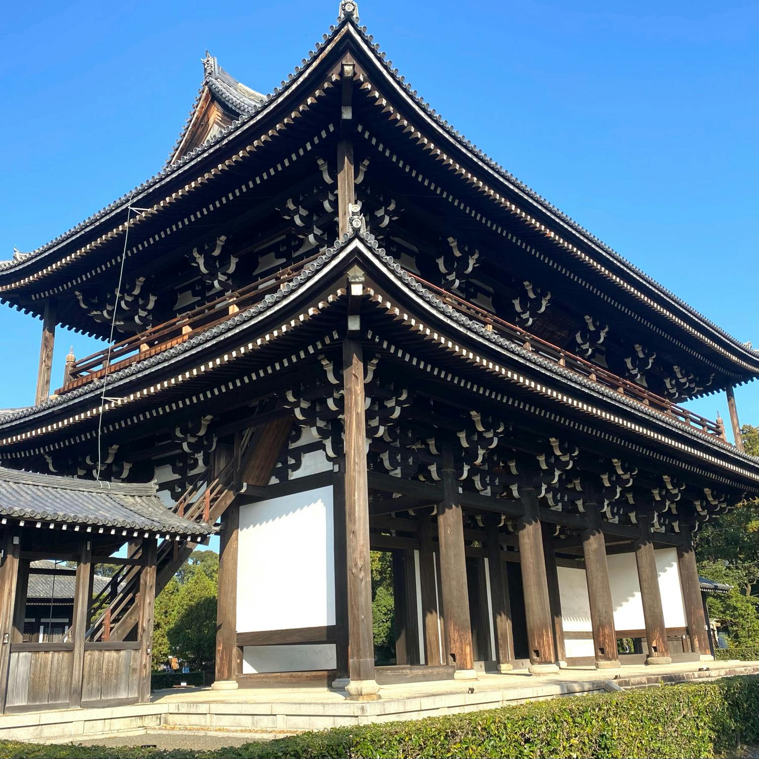 東福寺 とうふくじ の投稿写真 感想 みどころ 東福寺 三門東福寺にある室町時代建築の国宝建造物 禅宗様 トリップノート 東福寺 とうふくじ の投稿写真 感想 みどころ 東福寺 三門東福寺にある室町時代建築の国宝建造物 禅宗様 トリップノート