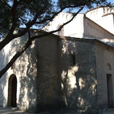 アンコーナの近郊ポルトノーヴォにある小さな聖マリア聖堂　ロマネスク建築が好きな方にお勧め
この辺りはコーネロ海岸という景勝地