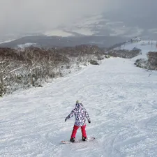 #ニセコ #北海道
2020年12月

まだ12月だというのにパウダースノー！流石北海道⛄️
スノボちょっと上手くなれた気がする😆😆