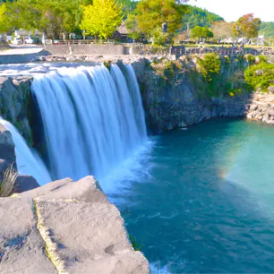 原尻の滝
うっすら虹もかかっていました😄

#原尻の滝 #滝 #渓谷 #滝巡り #大分観光 #大分の風景 #大分 

#waterfall