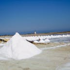 シチリア　マルサーラの塩田　真夏は眩しすぎる