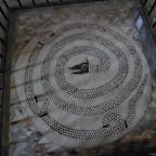 カラブリア州の小さな村サン・デメトリオ・コローネのサンタドリアーノ修道院の床に残るモザイク　実は美術愛好家の間ではそこそこ有名