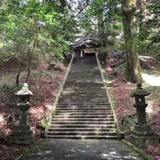 くしふる神社と読みます。