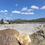 エオーリエ諸島　ヴルカーノ島の海岸に沸く天然温泉　硫化水素の臭いがすごい