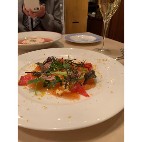 パリのワイン食堂