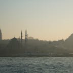 もやの中のイスタンブル
明治時代の人があてた君府という漢字表記が素晴らしい