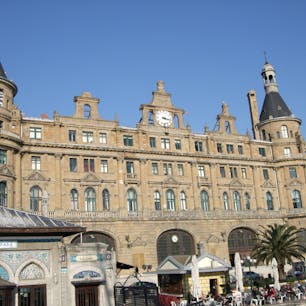 イスタンブルのアジア側カドゥキョイにあるハイダルパシャ駅(火災前)