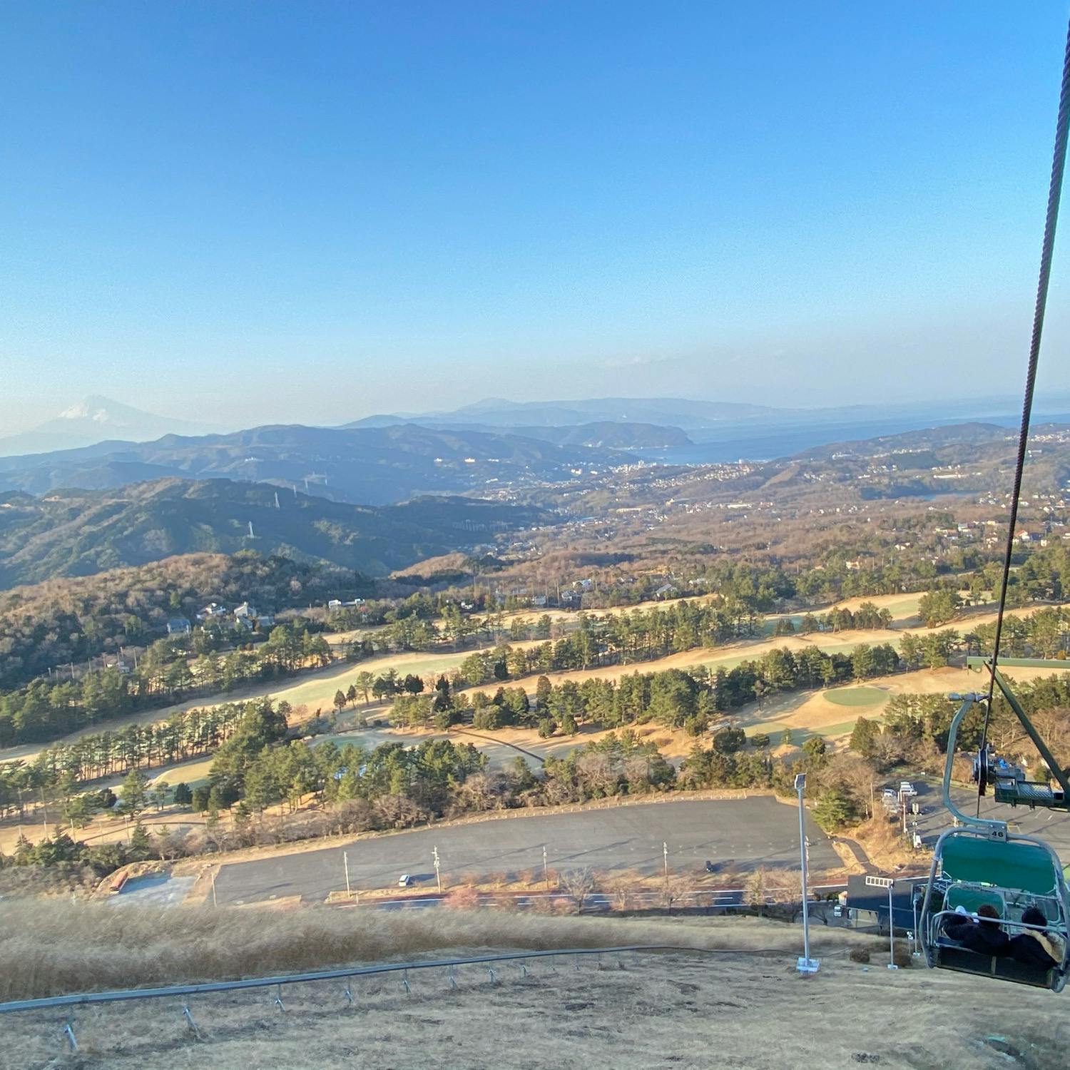 大室山登山リフトの投稿写真 感想 みどころ 21年2月7日 日 大室山登山リフトからの下山時の眺め トリップノート