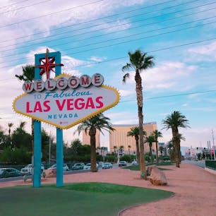 アメリカ🇺🇸ラスベガス
定番スポットは行列の為、真正面ではなく斜めから撮影