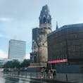 ドイツ ベルリン
カイザーヴィルヘルム記念教会。
第二次世界大戦で破壊された状態のまま残されています。