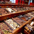 フランス　オンフルール⚓︎
ノルマンディー地方の港町オンフルールもいい街だった😊
チョコの量り売りが楽しくておいしかった🍫❤︎