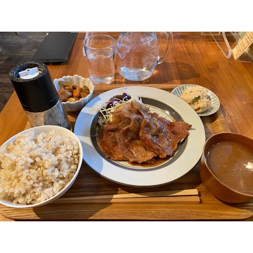 東京都現代美術館