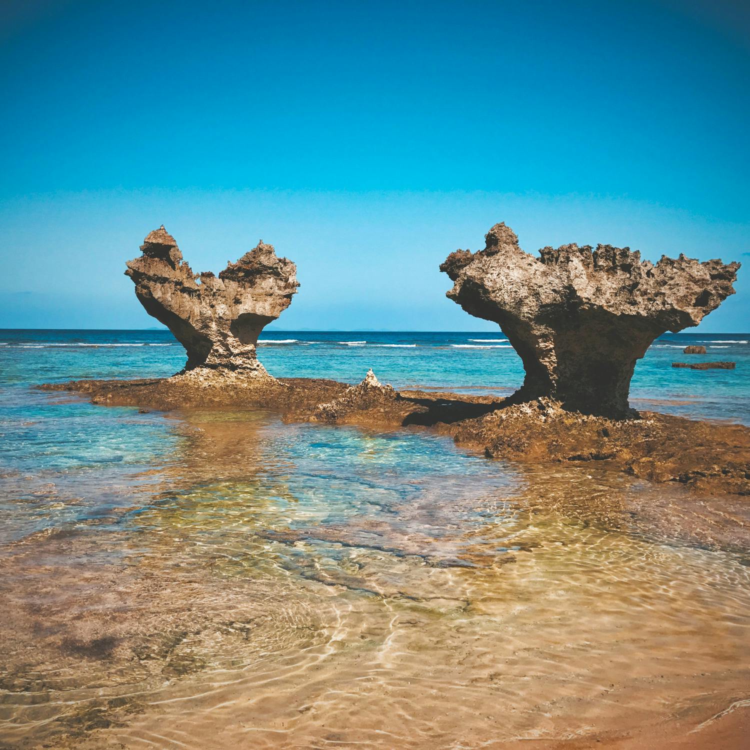 ハートロック Heart Rock ハート岩 の投稿写真 感想 みどころ 古宇利島のハートロック 沖縄 古宇利島 ハートロック トリップノート