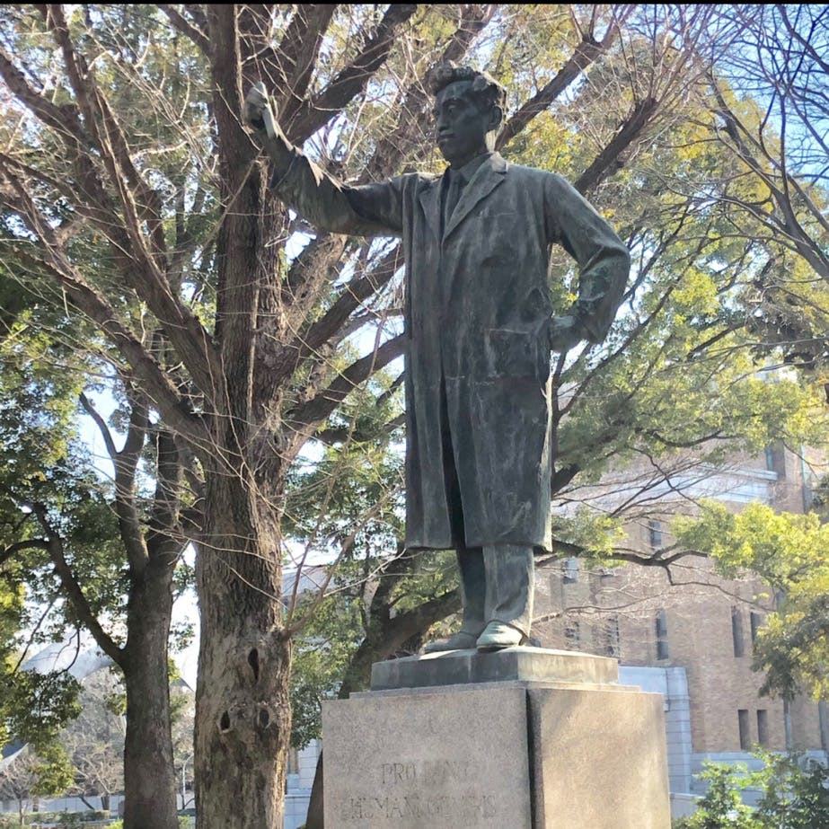 野口英世像の投稿写真 感想 みどころ 上野公園の野口英世像 サント船長の写真 銅像石像 トリップノート
