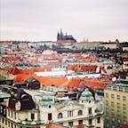 チェコ　プラハ
天文時計の展望台からプラハ城
街並みが美しい