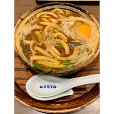 山本屋本店エスカ店
定番の味噌煮込みうどん
麺のコシが強いのが、たまらない！
