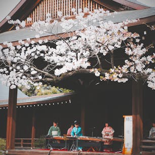 靖國神社の舞台