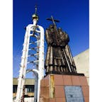 【🇷🇺Россия/Владивосток】
聖キリルとメトディオス像
鷲の巣展望台の上部には、
ロシア語のアルファベットを作った聖キリルとメトディオス像が立っている。
聖キリルの名前をとって、キリル文字という。