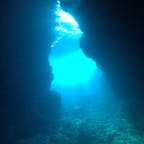沖縄、青の洞窟