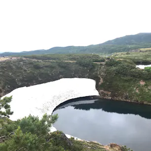北海道　大雪山旭岳ロープウェイ
ロープウェイで登ってハイキングできます。夏でも雪が残っていました。