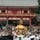 八坂神社　西楼門
7月17日、祇園祭りの鉾の巡行が終了後、八坂神社に鎮座して居た三基の神輿が西楼門前に揃い、四条新京極のお旅所にそれぞれのコースで向かいます。

#サント船長の写真 #京都　#門巡り　#祇園祭り　#楼門  #日本の神社仏閣