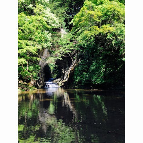 亀岩の洞窟(濃溝の滝)