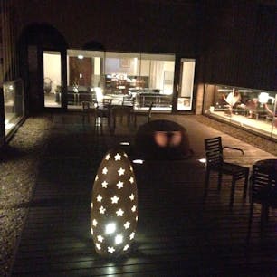 小樽旅亭 蔵群

朝里川にある蔵をイメージした旅館

個性的なデザインと和の調和が
雰囲気を出してくれます。