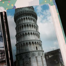 ピサの斜塔の前にて！