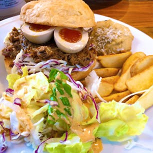 #プルドポークバーガー

#愛知
#田原
#Kaju Burger