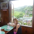 フィリピン　バナウエー
俺等がバナウエーに行くと、必ず寄るレストランですね、食事をしながら窓から見える棚田は最高ですね。

#サント船長の写真　#フィリピン