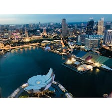 シンガポール　マリーナベイサンズ　夕暮れ