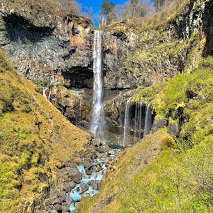 日本三名瀑
#華厳の滝
天気晴れ
朝行くのが気持ちがいいし、
人がいないっ😍撮影し放題