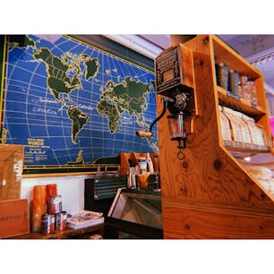 代々木公園の近くのコーヒー屋さん
コーヒー屋さんの店員さんもれなく全員おしゃれです