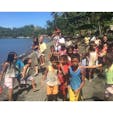 フィリピン　サマール島
漁村の子供達ですが、確かに此の村は漁村ですが、魚だけでは生活ができない様です。
女の子は16才に成ればマニラ・アンヘレスに出稼ぎです。

#サント船長の写真　#フィリピン