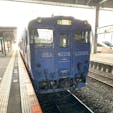 諫早駅で見たシーサイドライナー。
6月30日をもって、この青い電車ＪＲ九州のディーゼルカー「キハ６６・６７形」が引退しました。
引退前に有志を見ることができて、うれしかったです！
長崎県内のニュースで紹介されています。
https://www3.nhk.or.jp/lnews/nagasaki/20210701/5030011883.html