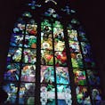 プラハ大聖堂　ムハ(ミュシャ)によるステンドグラス　美しい！