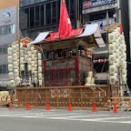 祇園祭り　函谷鉾
組み立て4日目
鉾が組み上がり、本来なら曳きぞめを行いますが、今回は中止です。

#サント船長の写真　#祇園祭り　#京都
