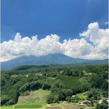 御嶽ビュースポット柳又
夏は雲がかかってしまう事が多いです。
雲の中には雄大な御嶽山。