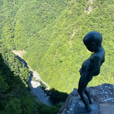 ここまで来るのに道が細くて大変です。